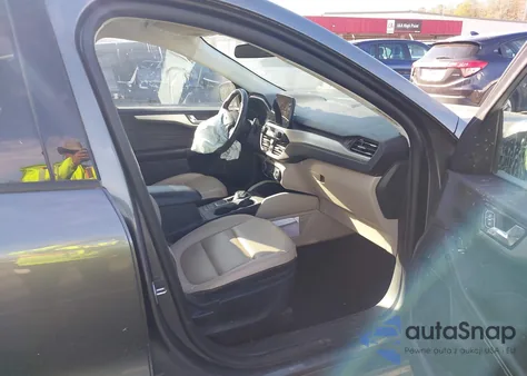 2021 Ford Escape Sel z USA, uszkodzony, nr VIN 1FMCU0H64MUB08822